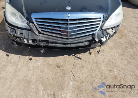 2011 Mercedes-Benz S 550 from USA, damaged, VIN WDDNG7BB1BA397259
